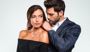Why Do Women Choose Rich Men? Life Tips.