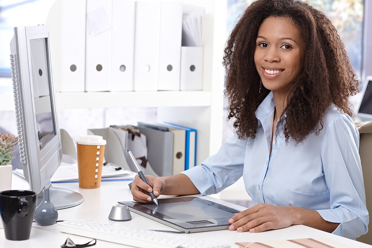 Business woman working on a computer