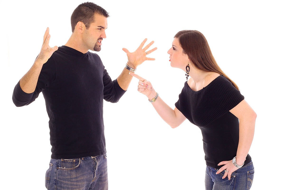 Woman swears with a man because of jealousy Woman swears with a man because of jealousy