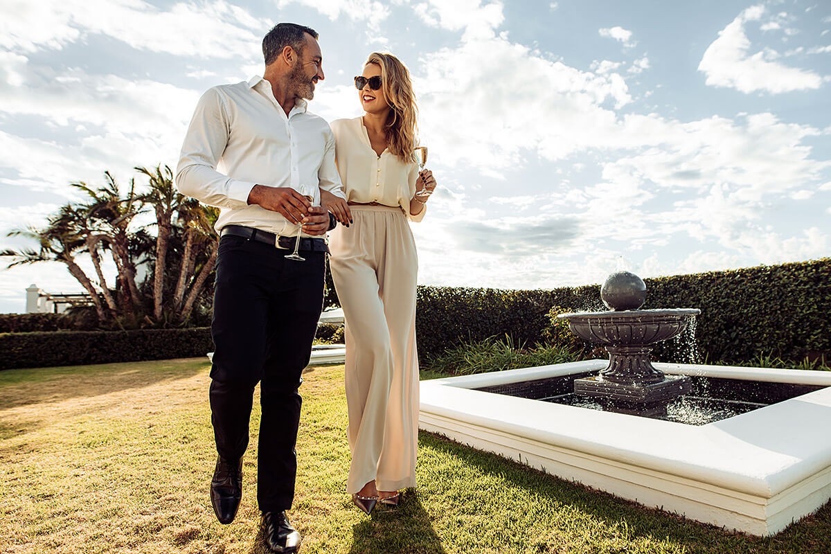 Image of meeting man and woman