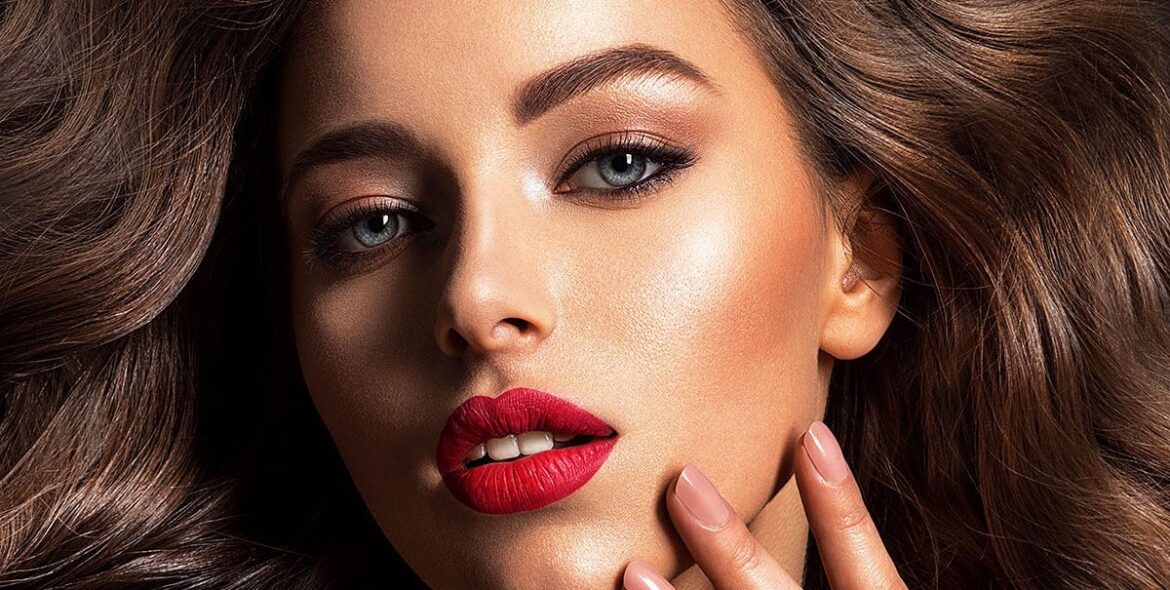How to Do Eyebrow Makeup?