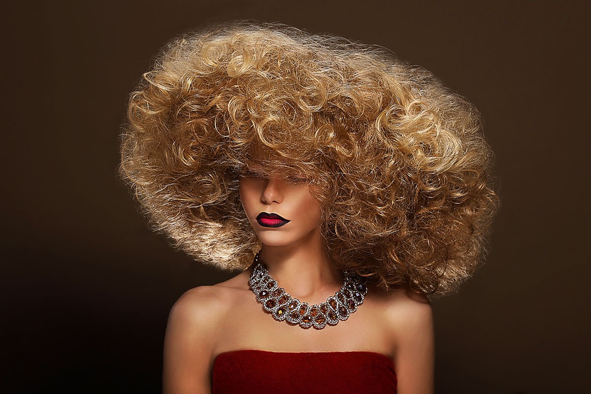 Image of a girl with extraordinary hair and attractive lips
