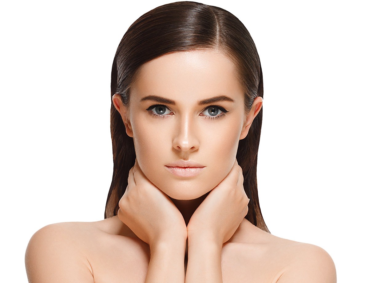 Image of a pretty girl who closes her neck with her hands